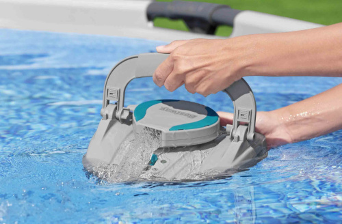 Робот-пылесос дла бассейна Bestway AquaTronix G100 (58864 BW) Робот-пылесос дла бассейна Bestway AquaTronix G100 (58864 BW)