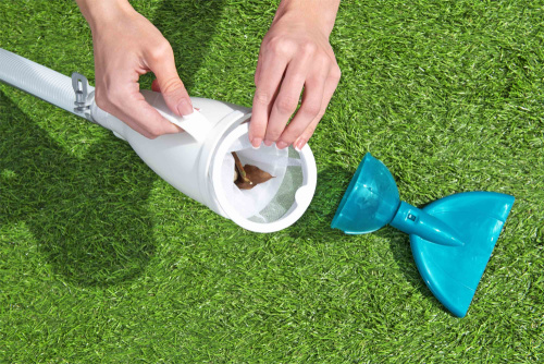 Вакуумный очиститель (водный пылесос) с двумя насадками (Bestway 58212 BW)