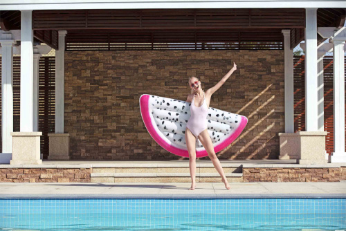 Надувной плотик "Драконий фрукт" 171х89 см (Bestway 43247 BW)