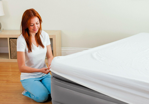 Надувная кровать Dura-Beam Plus Series 152х203х51 см, встроенный насос 220V (Intex 64164)