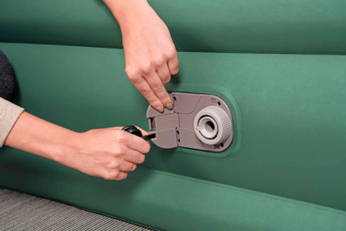 Надувная кровать ToughLite TPU 152х203х46 см, встроенный насос 220V (Bestway 69646 BW)