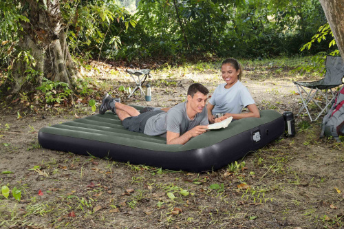 Надувной матрас Bestway Tritech Air Mattress 203х152х30 см, со встроенным насосом на батарейках (Bestway 67930 BW)