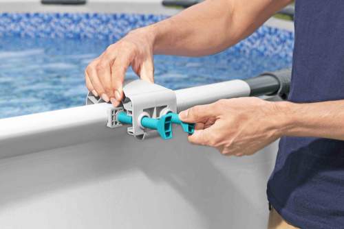 Подвесной фильтр-насос со скиммером 3974 л/ч (Bestway 58469 BW)