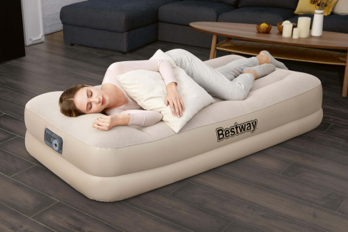 Надувная кровать Tritech 97х191х42 см с подголовником, встроенный насос 220V (Bestway 67694 BW) Надувная кровать Tritech 97х191х42 см с подголовником, встроенный насос 220V (Bestway 67694 BW)