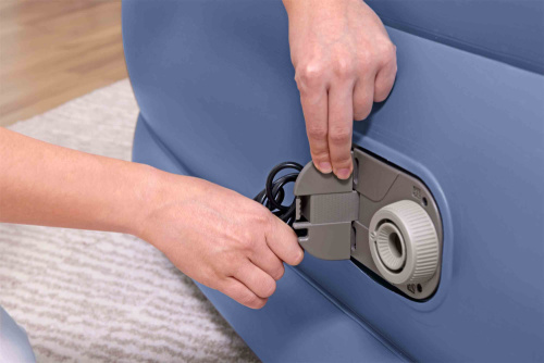 Надувная кровать Tritech 203x152x56 см, с подголовником, встроенный насос 220V (Bestway 67614 BW)