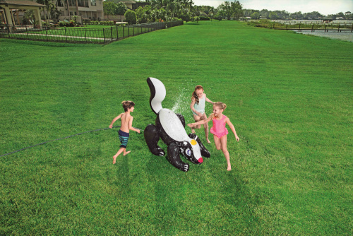 Игрушка-распылитель "Скунс" 119х81х137 см, от 3 лет (Bestway 52263)